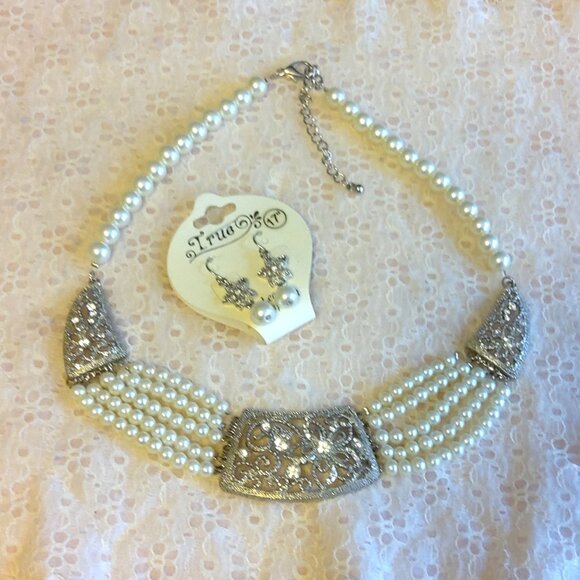 Vintage NEW True Clear Crystal Silver Floral Pendant Earrings VTG Pearl Necklace - Picture 4 of 8